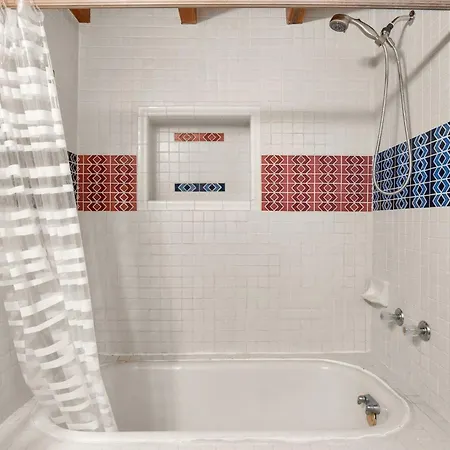 238 Griffin Street Unit B Holiday home *
