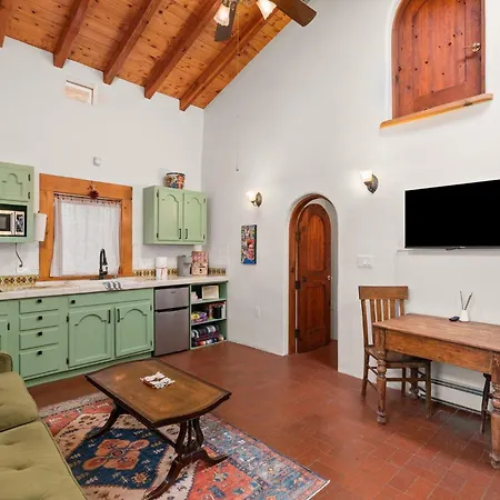 238 Griffin Street Unit B * Santa Fe