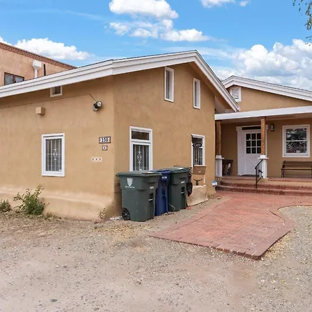 238 Griffin Street Unit B * Santa Fe